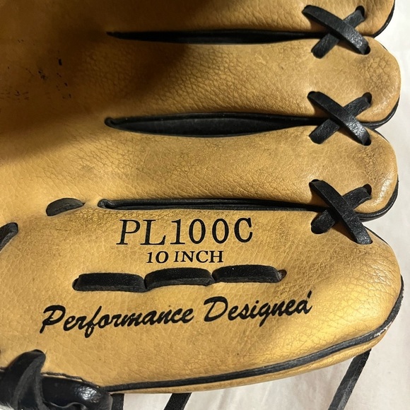 Rawlings PL100C 10in Tan Baseball Glove with Black Laces - Picture 3 of 4